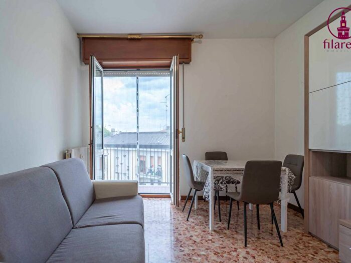 Appartamento bilocale in affitto in Via Comasina, Comasina, Milano