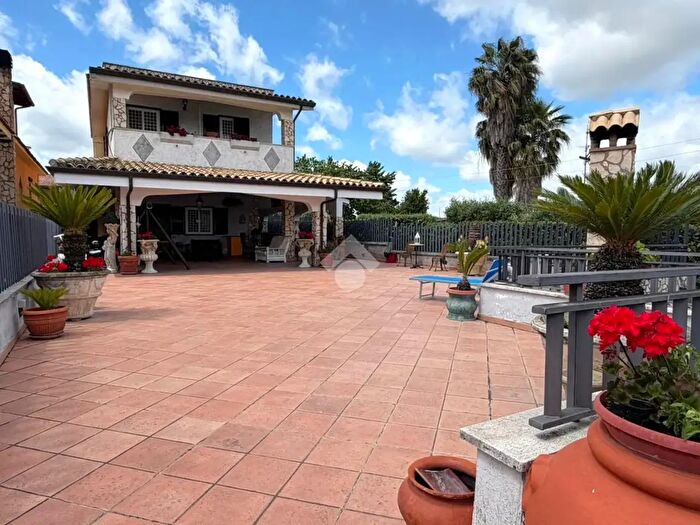 Casa con 5 locali in vendita in Via Casilina, San Cesareo