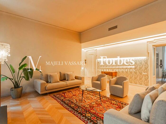 Appartamento con 5 locali in affitto in Via Cinque Giornate, Centro Storico, Como