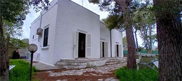 Casa con 5 locali in vendita in Nardo