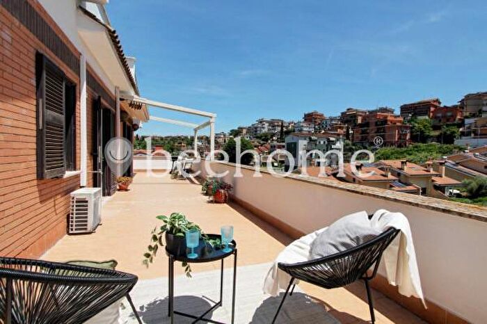 Appartamento trilocale in vendita in Via Lidia Bianchi, Roma