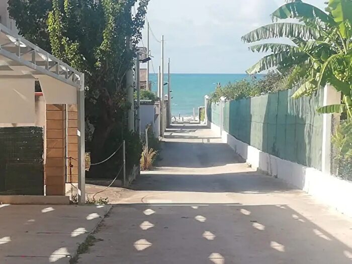 Appartamento trilocale in vendita in Viale delle Margherite, Menfi