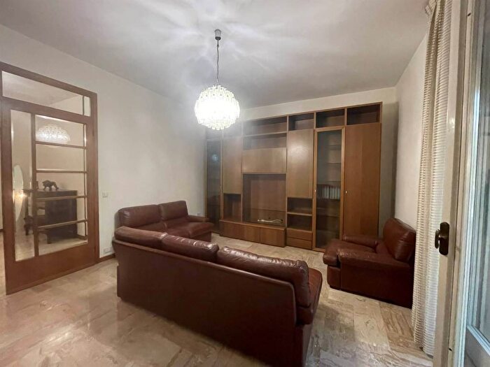 Appartamento quadrilocale in affitto in Dante Cheope, Piacenza