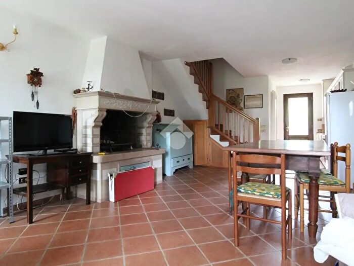 Casa trilocale in vendita in Via Cocco, Altissimo