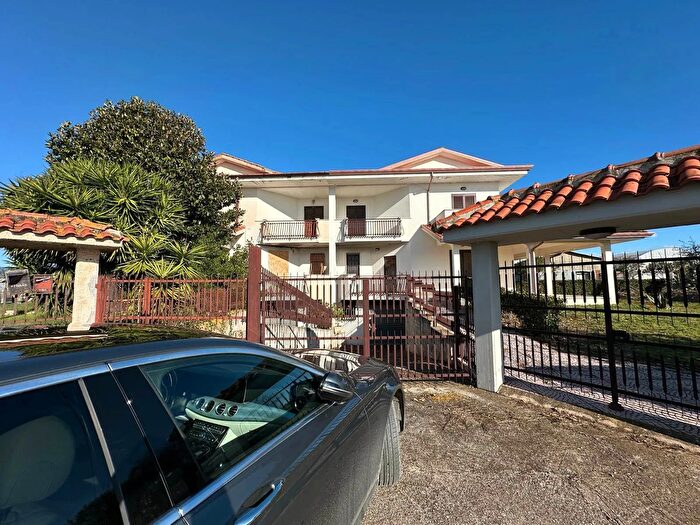 Casa quadrilocale in vendita in Fondi