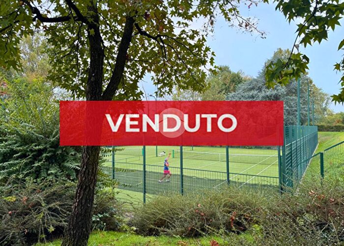 Appartamento trilocale in vendita in Via Abruzzi, Peschiera Borromeo