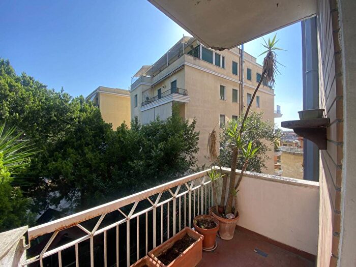 Appartamento bilocale in affitto in Viale Platone, Piazzale degli Eroi, Roma
