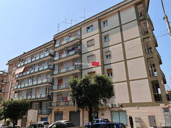 Appartamento quadrilocale in affitto in Via Deledda, Martina Franca