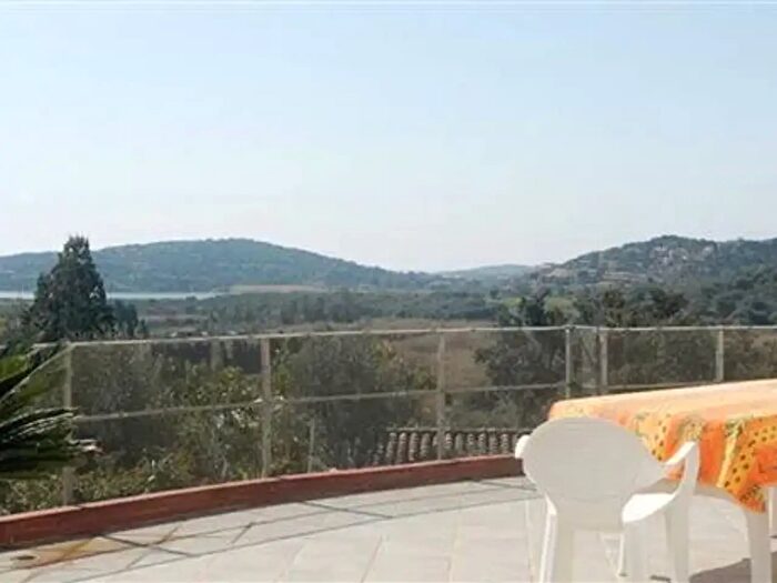 Casa quadrilocale in affitto in Domus de Maria