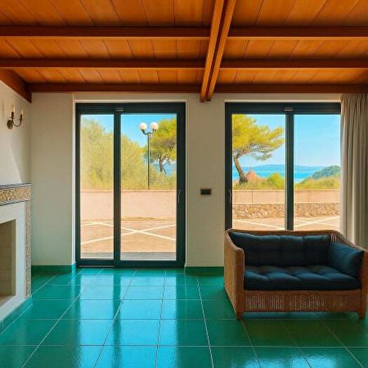 Casa con 6 locali in vendita in Via della Grotta, Monte Argentario