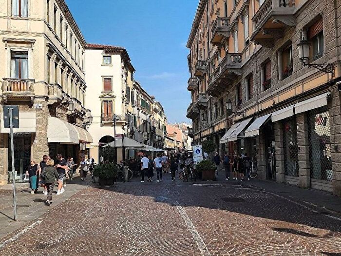 Appartamento bilocale in affitto in Via Roma, Piazze Duomo, Padova