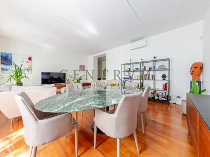Appartamento quadrilocale in vendita in Milano