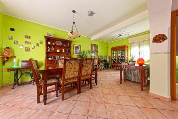 Casa con 5 locali in vendita in Via Garibaldi, Dosolo