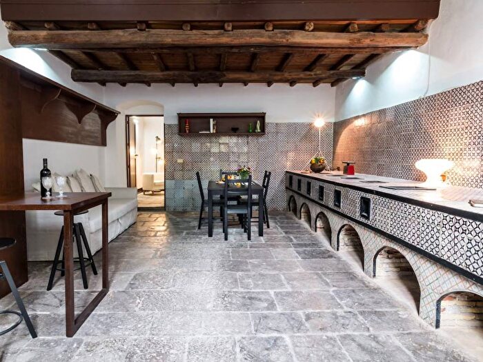 Appartamento bilocale in affitto in Piazza Bologni, Cassaro, Palermo