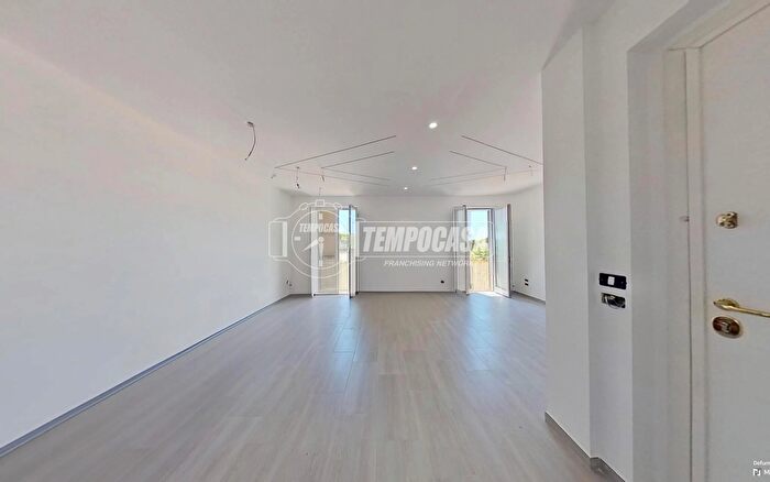 Appartamento trilocale in vendita in Via Orazio B, Triggiano