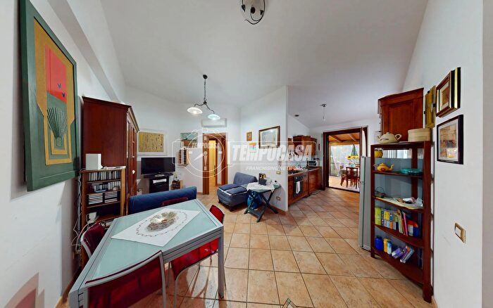 Appartamento trilocale in vendita in Via Valdaso, Pedaso