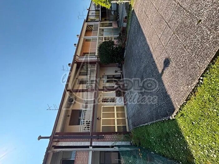 Casa con 6 locali in vendita in Copparo