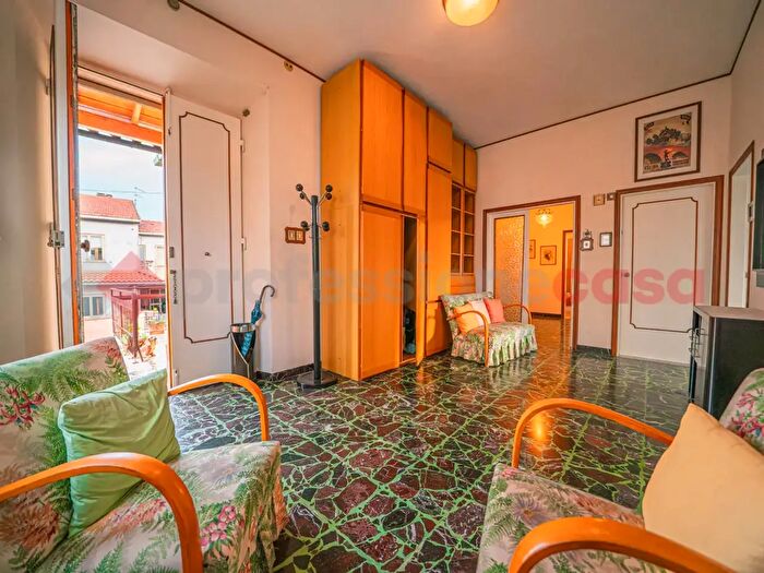 Appartamento con 5 locali in vendita in Via Fittovecchio, Cecina