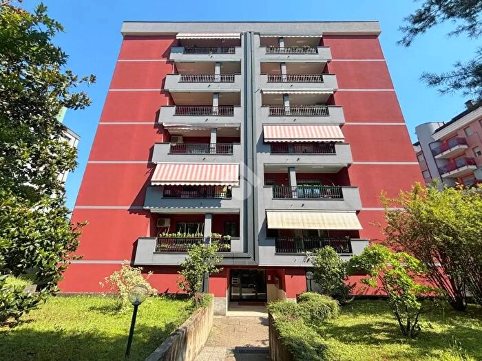 Appartamento trilocale in vendita in Via Terrazzano, Rho