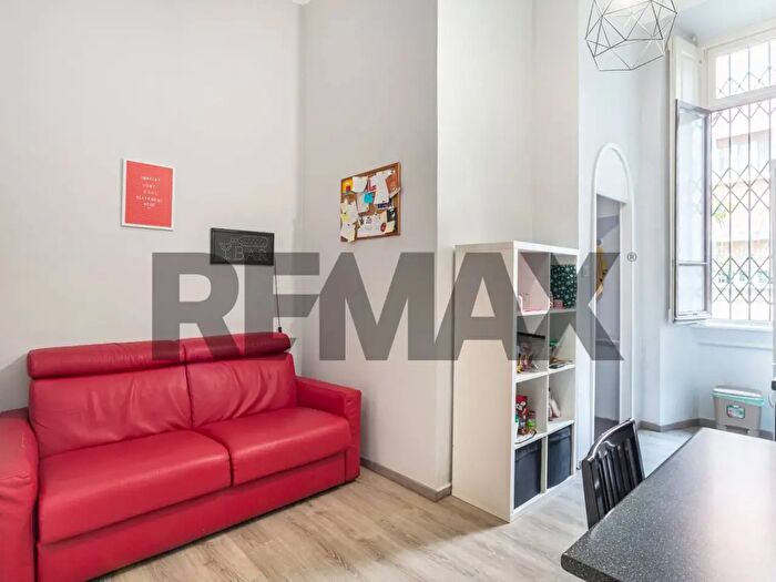 Appartamento quadrilocale in vendita in Viale Lunigiana, Milano