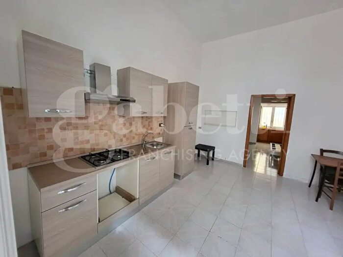 Appartamento in affitto in Viale Campi Flegrei, Napoli