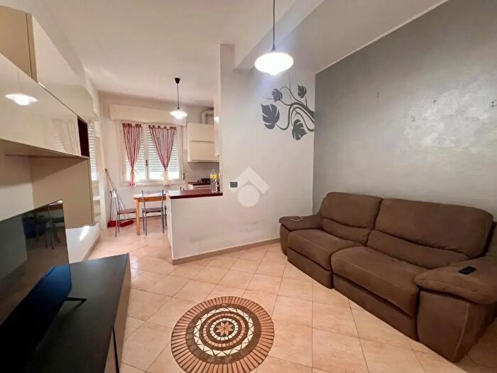 Appartamento trilocale in vendita in Viale Lombardia, Buccinasco