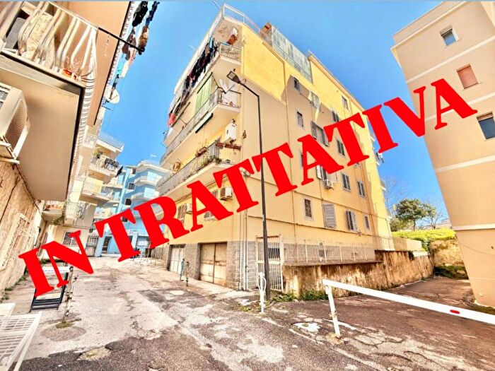 Appartamento quadrilocale in affitto in Via Vecchia San Gennaro, Pozzuoli Alta, Pozzuoli
