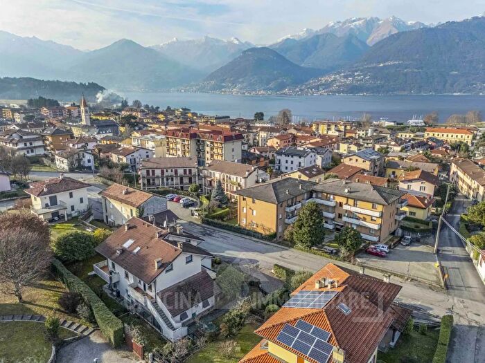 Appartamento trilocale in vendita in Via Famiglia Cornelio, Colico