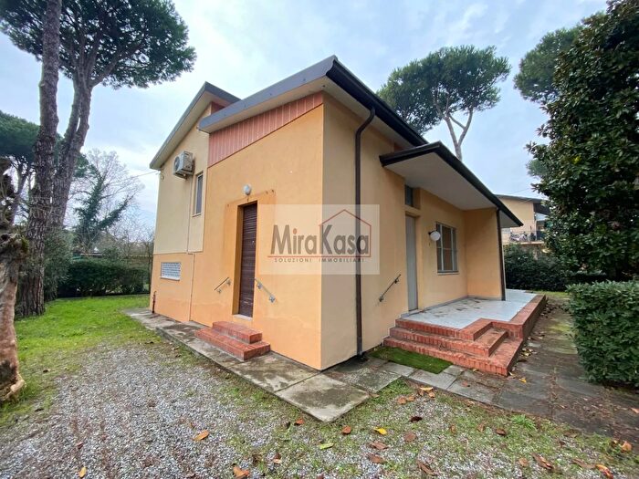Casa trilocale in vendita in Via Varese, Cervia