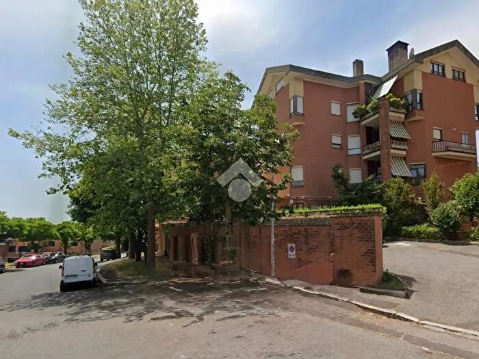 Appartamento quadrilocale in vendita in Via Roma, Genzano Di Roma