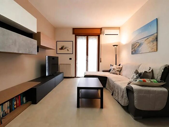 Appartamento trilocale in vendita in Via Leonardo da Vinci, Silvi