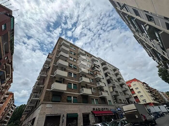 Appartamento bilocale in affitto in Via Marcantonio Bragadin, Roma