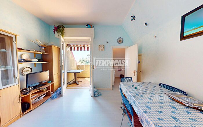 Appartamento bilocale in vendita in Via Duca degli Abruzzi, Sanremo