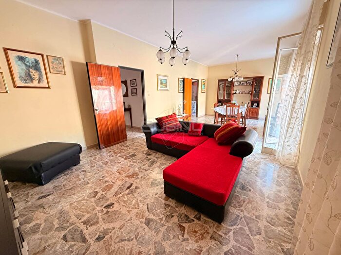 Appartamento con 6 locali in vendita in Filisto, Siracusa