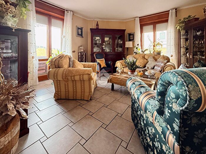 Casa con 7 locali in vendita in Str della Serra, San Marino