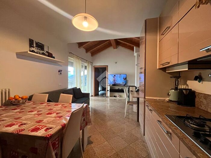 Appartamento trilocale in vendita in Località Santo Stefano, Fornace