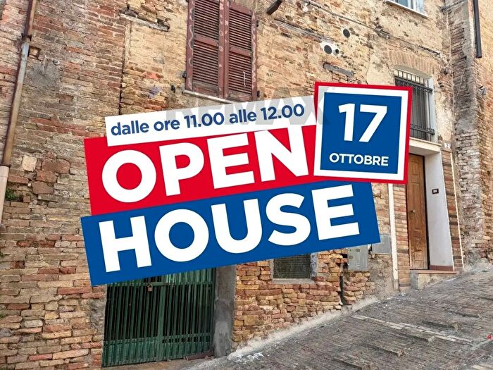 Appartamento trilocale in vendita in Via Armeni, Penne