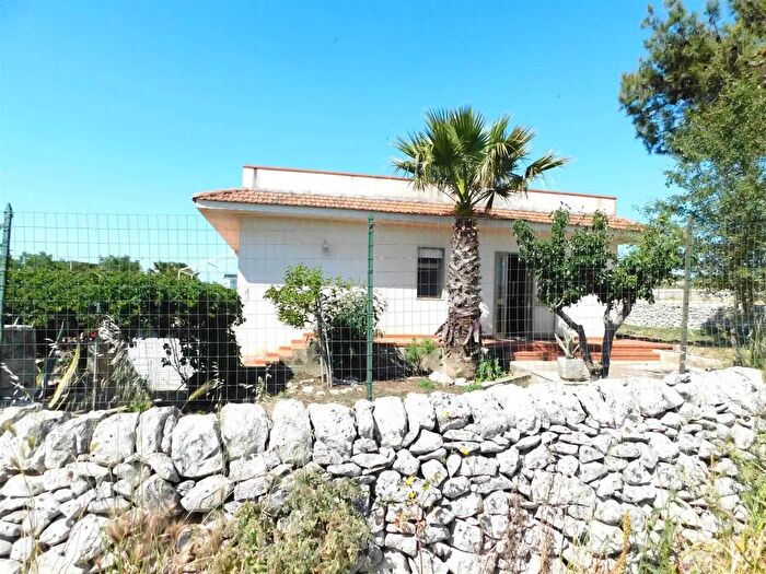 Casa con 8 locali in vendita in Contrada Conservatore, Ragusa