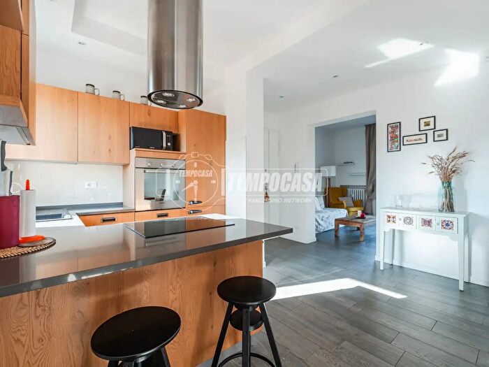 Appartamento trilocale in vendita in Via G Luosi, Modena