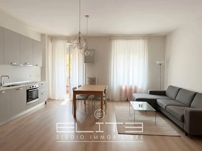 Appartamento con 5 locali in vendita in Via Trieste, Ancona