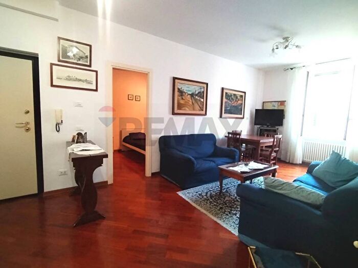 Appartamento con 5 locali in affitto in Adriatico, Ancona