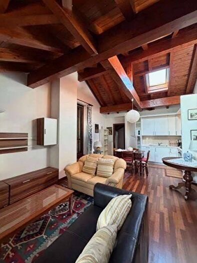 Appartamento bilocale in affitto in VIA MATTEOTTI, Centro, Casciago