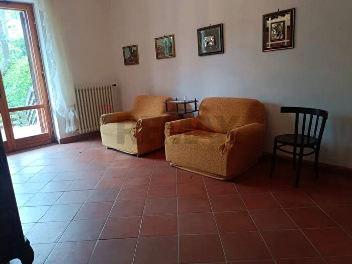 Casa quadrilocale in vendita in Contrada Lagogemolo, Cassano Delle Murge