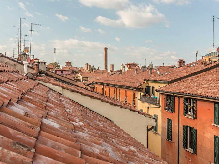 Casa bilocale in affitto in Via San Petronio Vecchio, Santo Stefano, Bologna