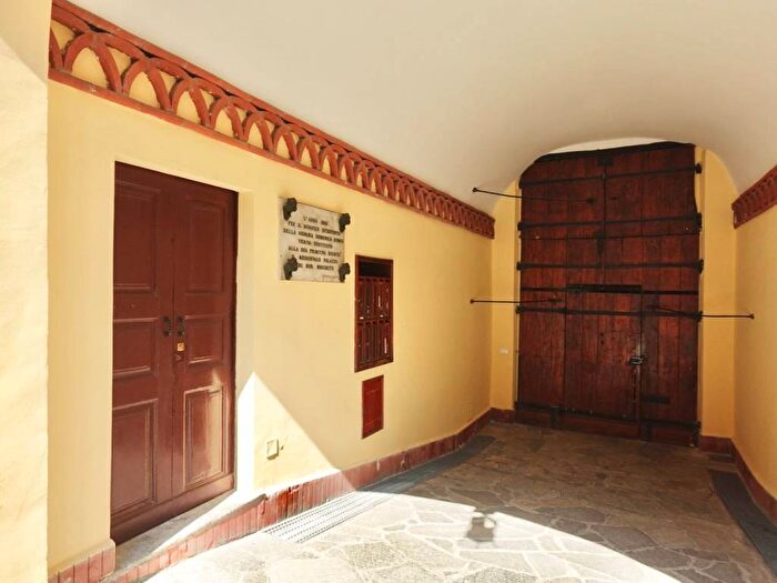 Appartamento quadrilocale in affitto in Via Giuseppe Garibaldi, Centro Storico, Chieri