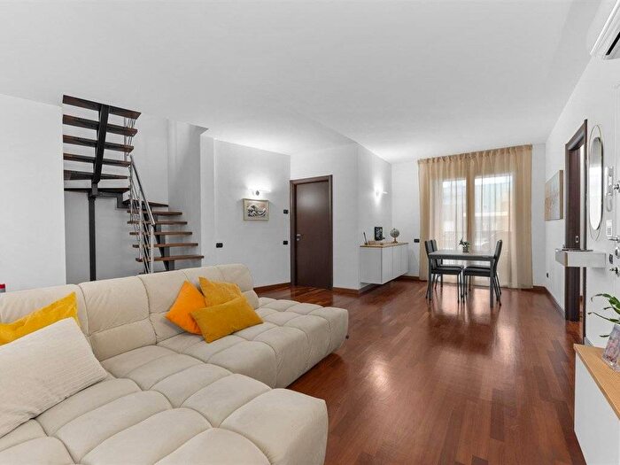 Appartamento quadrilocale in affitto in Via Oriana Fallaci, Bettola Zelo Foramagno, Peschiera Borromeo