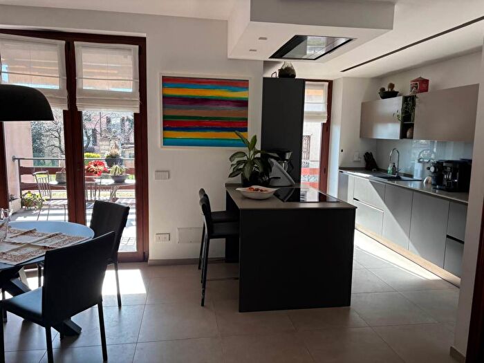 Appartamento trilocale in affitto in Via Dante Alighieri, Centro, Sumirago