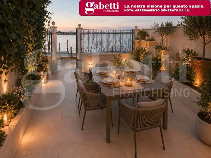 Casa con 9 locali in vendita in Pellestrina Sc della Laguna, Venezia