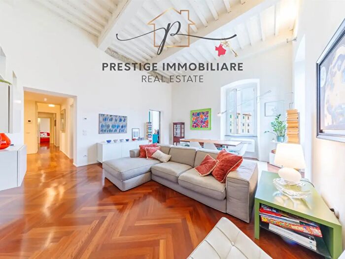 Appartamento con 5 locali in vendita in Livorno