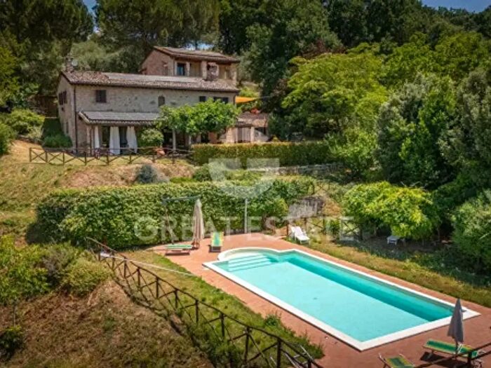 Casa con 6 locali in vendita in Vocabolo Fontana di Frontignano, Todi